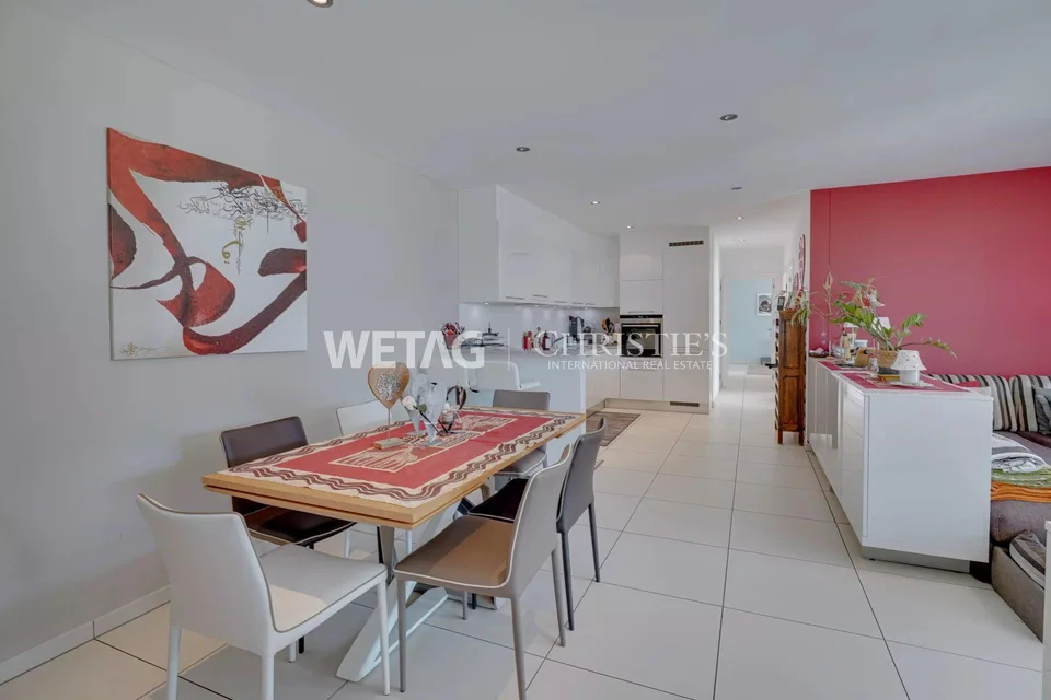 Gordola: Comfortable & Modern Apartment with Covered Terrace for Sale