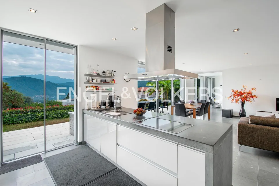 Appartement élégant et moderne avec vue panoramique – photo 6 sur 13