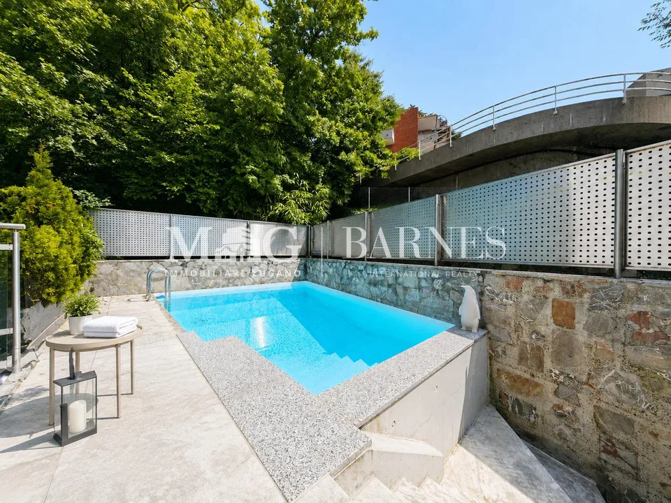 Lugano, Castagnola: Villa moderna con piscina e vista lago – Foto 16 von 19