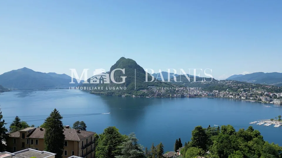 Lugano, Castagnola: Villa moderna con piscina e vista lago