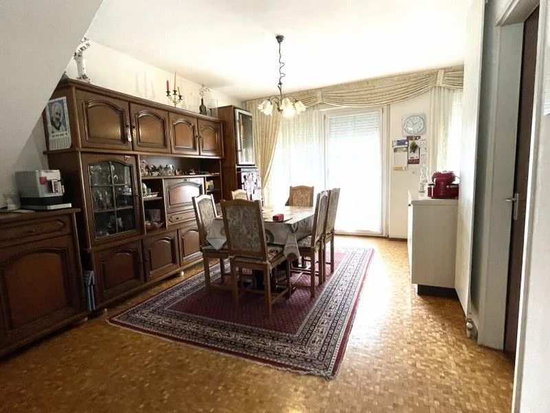LUMINOSO DUPLEX DI 4.5 LOCALI CON BALCONI E VISTA APERTA SULLE COLL...