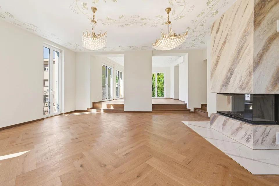 Lussuosa villa in quartiere residenziale, a due passi dalla città |...