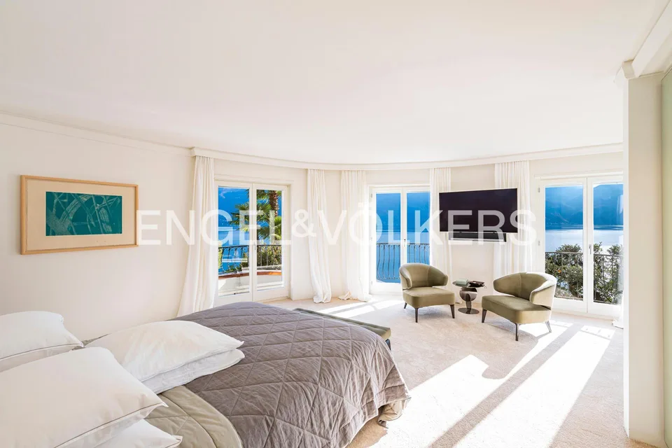 Villa exclusive, rénovée avec des matériaux de haute qualité, avec vue – photo 7 sur 13