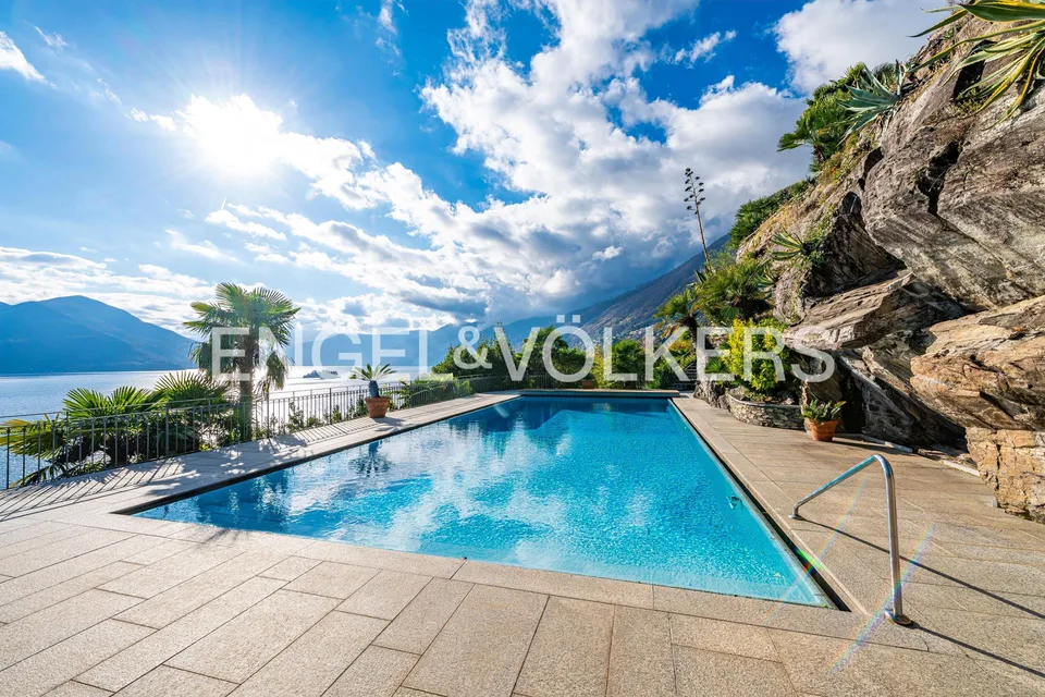 Villa exclusive, rénovée avec des matériaux de haute qualité, avec vue – photo 13 sur 13