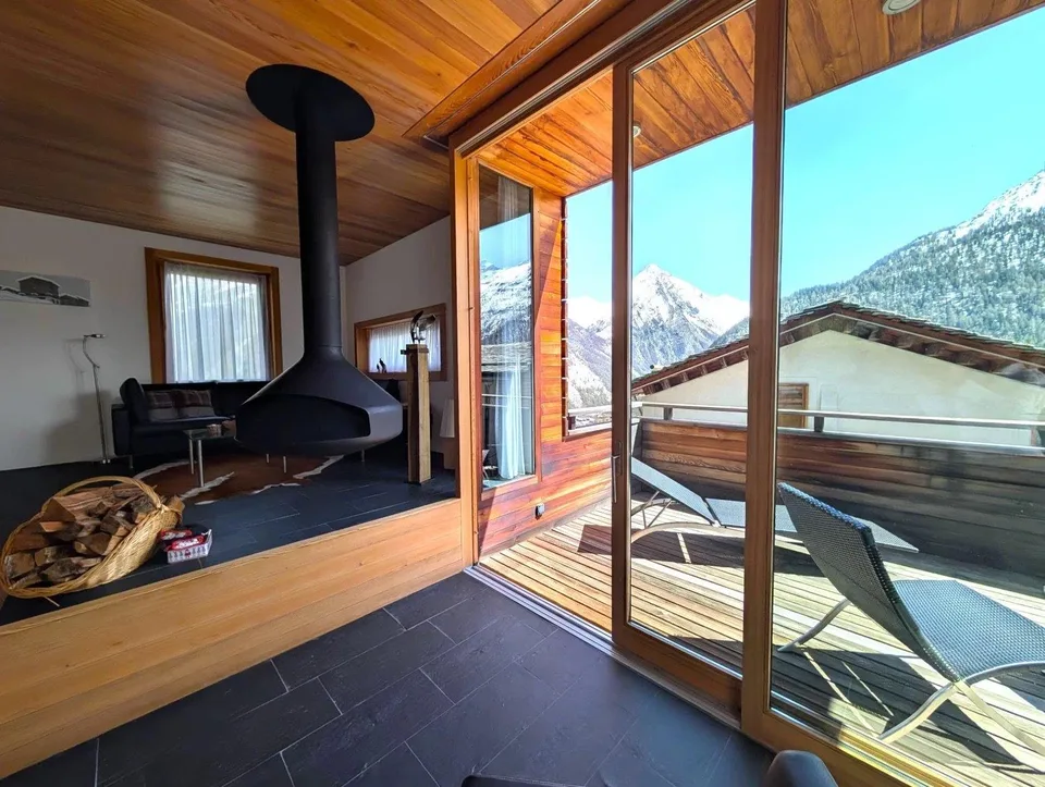 Chalet de luxe avec vue panoramique sur Saas-Fee