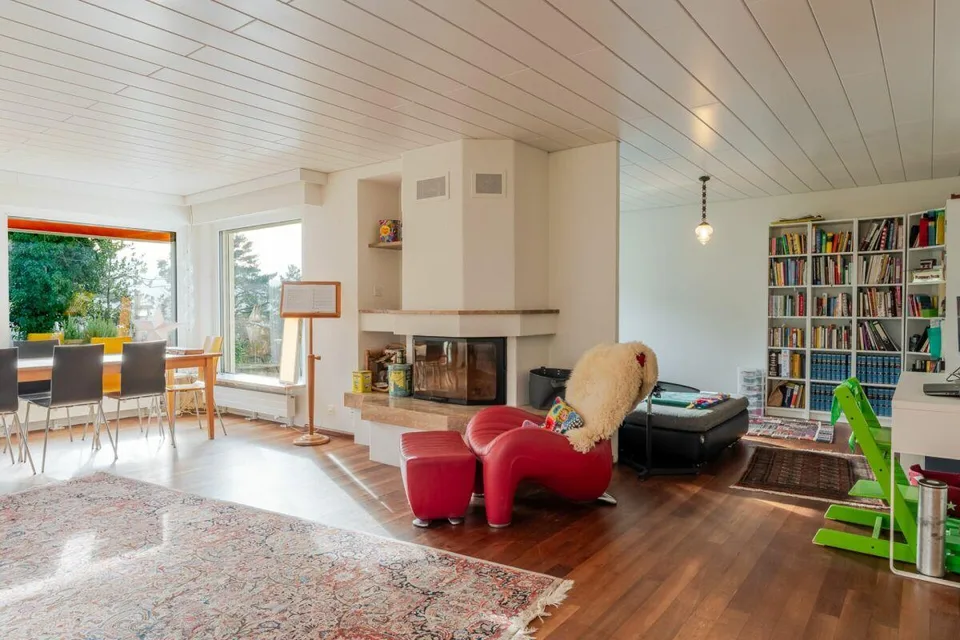 Maison individuelle de 6,5 pièces avec piscine dans un emplacement idéal