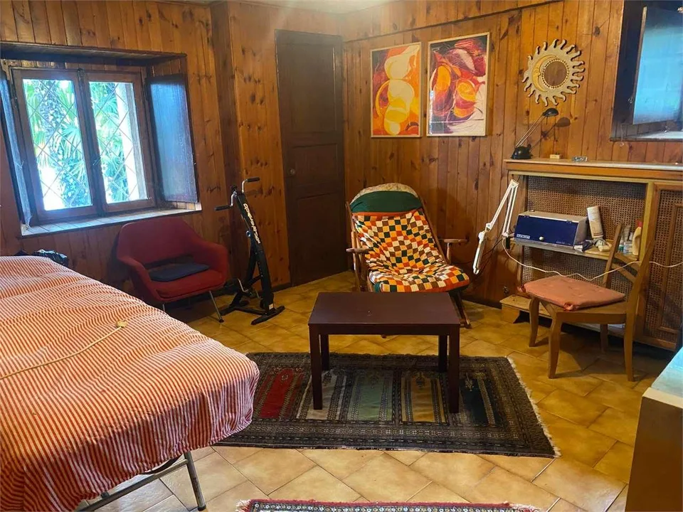 Signorile Casa Ticinese anni '60 da ristrutturare – foto 12 di 22