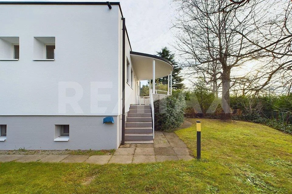 Casa con giardino in posizione residenziale esclusiva e riservata (Dino) – Foto 12 von 13