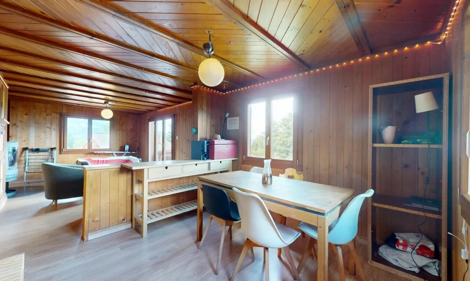 Wunderschönes Chalet mit Panoramablick auf Berge und See