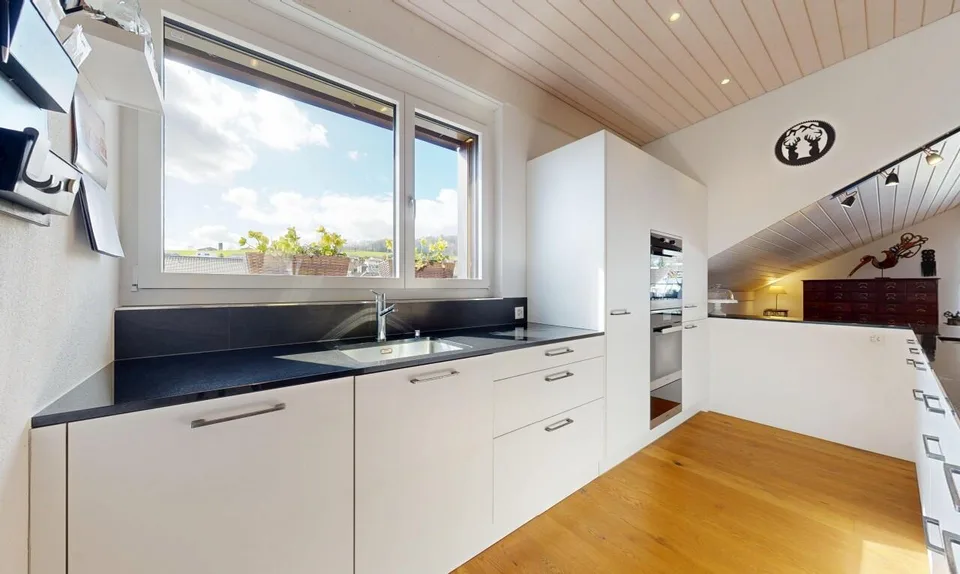 Exclusive 5.5-room attic apartment 171 m2, terrace 50 m2 and Klafs sauna – photo 7 of 19