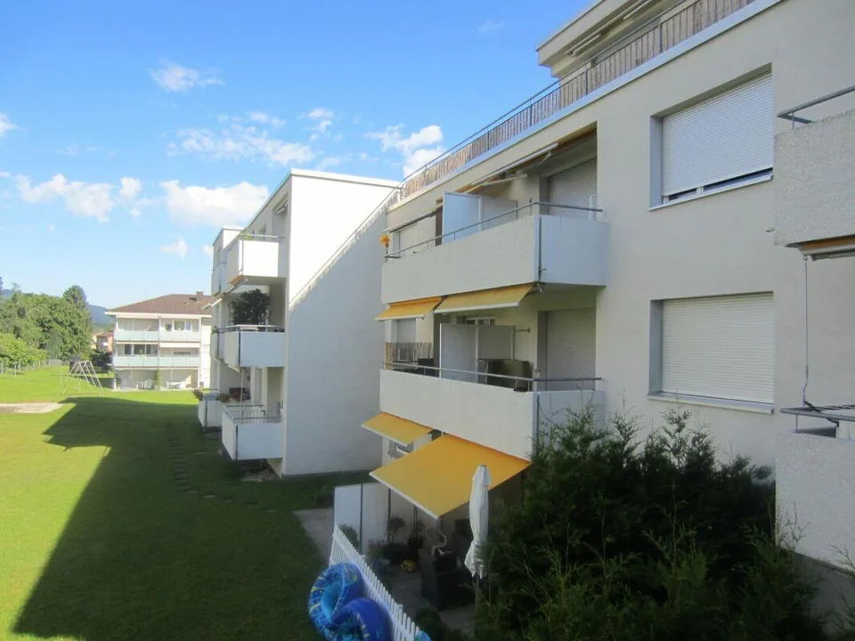 Ampio appartamento di 4 stanze in posizione centrale – foto 9 di 10