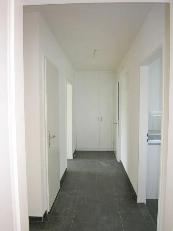 Ampio appartamento di 4 stanze in posizione centrale – foto 6 di 10