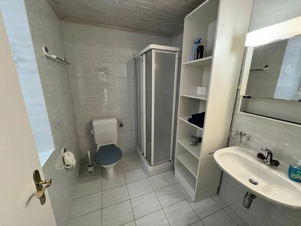 Casa bifamigliare a schiera centrale di 2 + 3.5 locali, con corte – foto 7 di 17