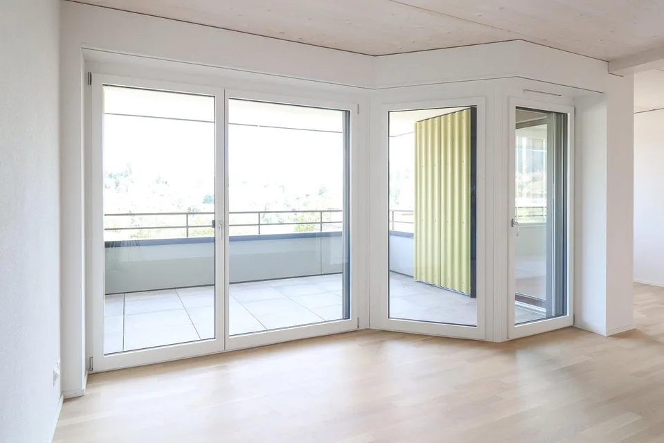 Appartamento mansardato moderno 2.5 locali con vista panoramica a Ostermundigen