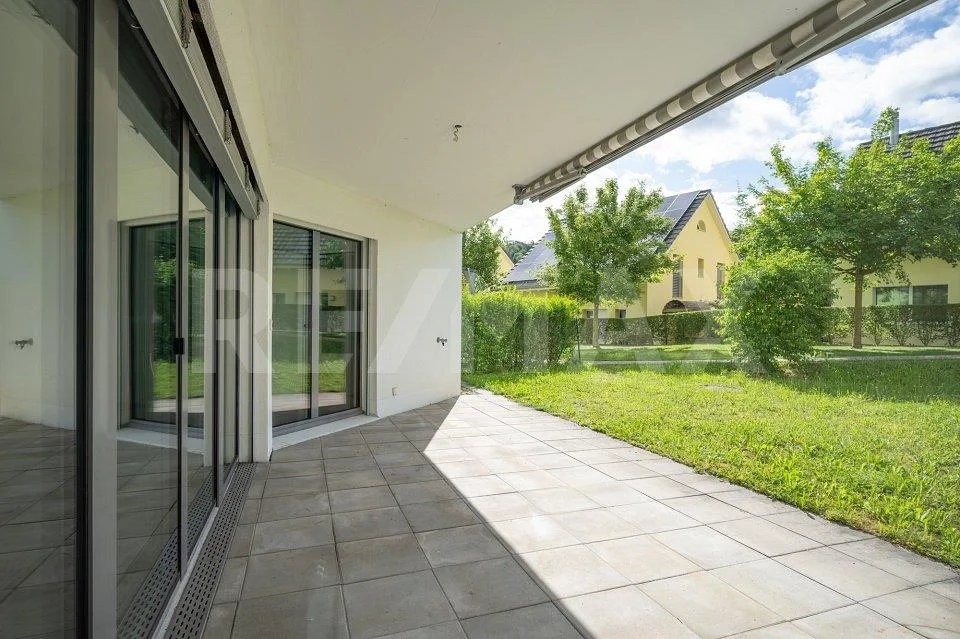 Appartamento moderno 2.5 locali con giardino