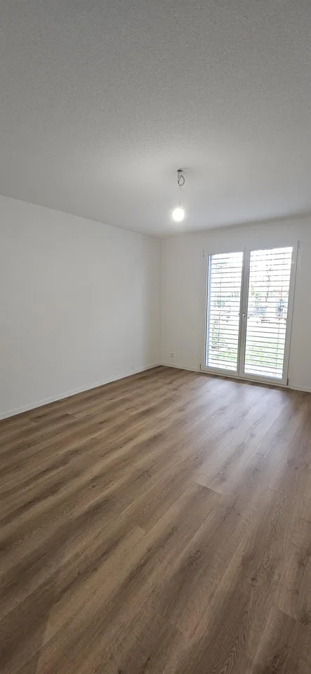 Moderne 4.5 Zimmer-Wohnung 2. Stock an ruhiger Lage -Erstvermietung – Foto 18 von 33