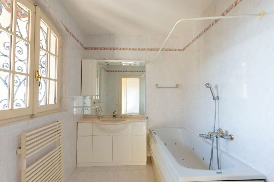 Elegante Villa in Stile Mediterraneo con Vista Mozzafiato sul Golfo... – Foto 8 von 16