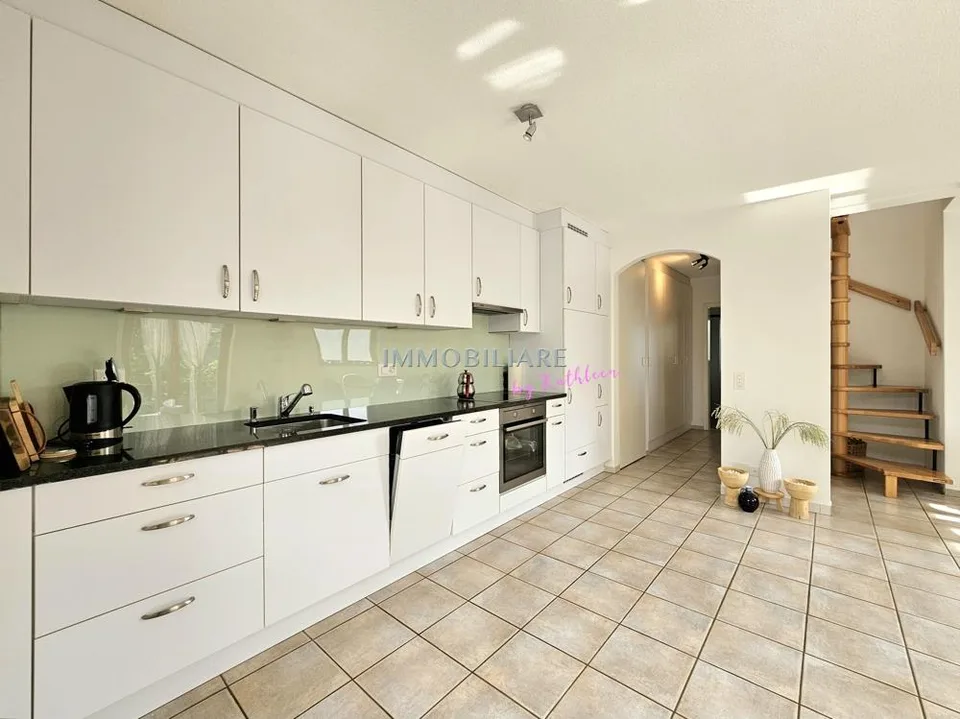 Charmentes Ferienhaus mit idyllischem Terrassengarten am Eingang zu... – Foto 10 von 18