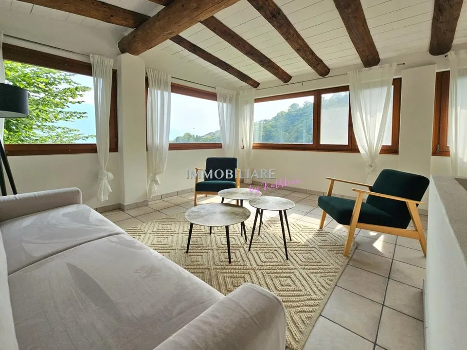 Charmentes Ferienhaus mit idyllischem Terrassengarten am Eingang zu... – Foto 14 von 18