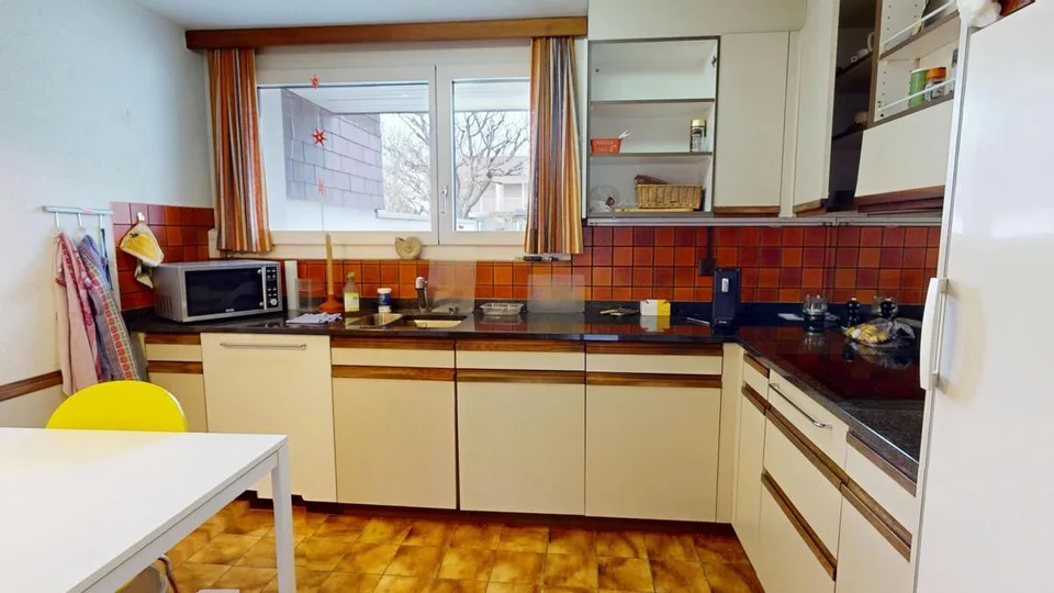 Maison de rang bien entretenue et modernisée de 5,5 pièces – photo 8 sur 15