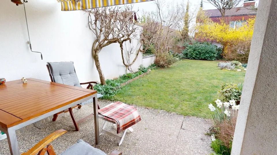 Maison de rang bien entretenue et modernisée de 5,5 pièces – photo 9 sur 15