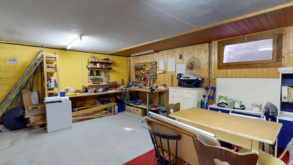 Maison de rang bien entretenue et modernisée de 5,5 pièces – photo 14 sur 15