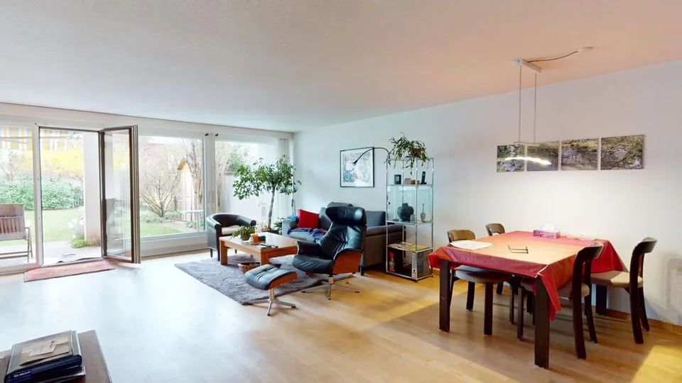 Casa a schiera ben curata e modernizzata di 5,5 locali