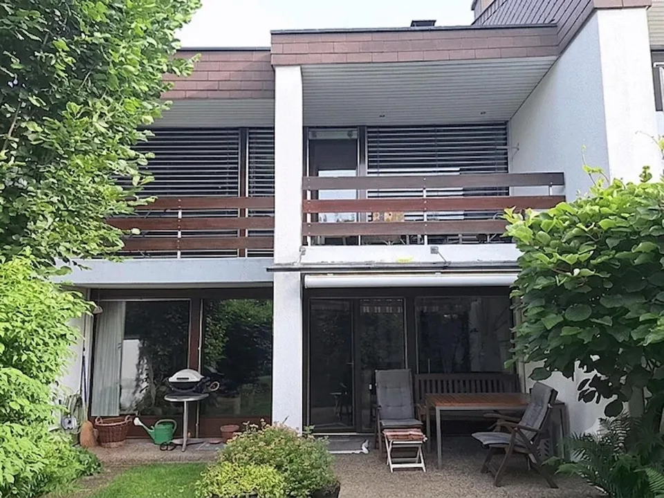 Casa a schiera ben curata e modernizzata di 5,5 locali