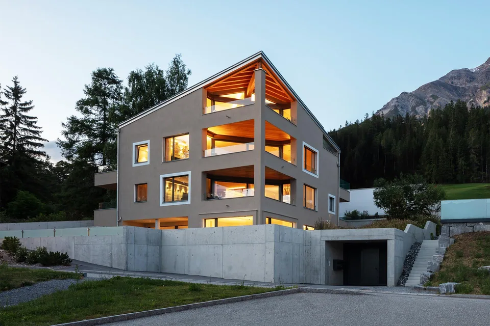Hochwertige Eigentums-Wohnung (4,5 Zi.) in Lantsch/Lenz (GR)