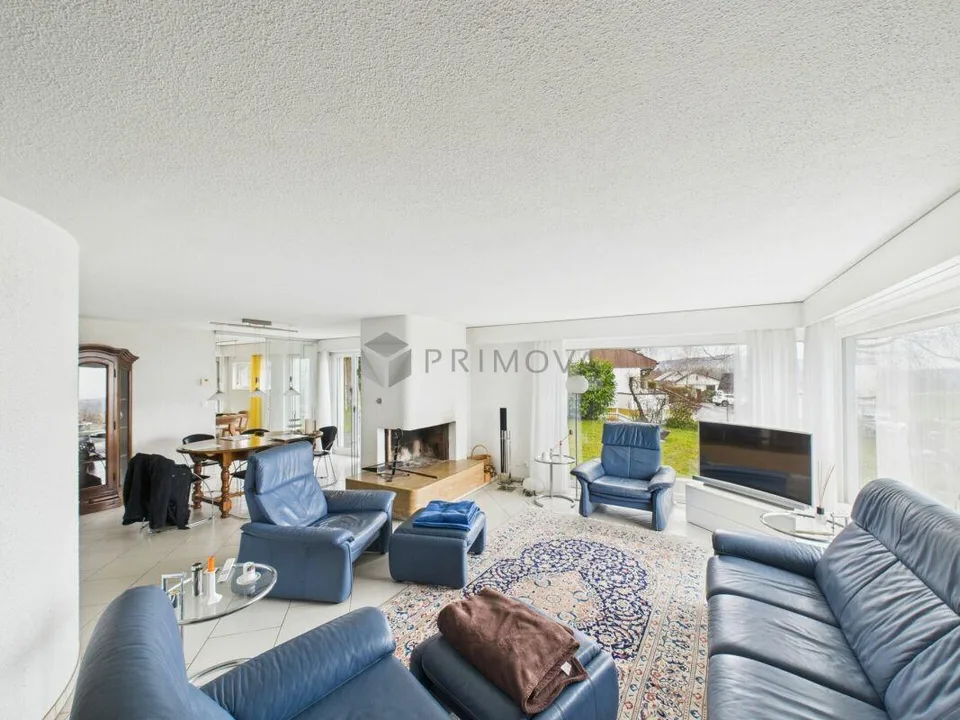 Vivere con stile con vista sul lago e giardino privato