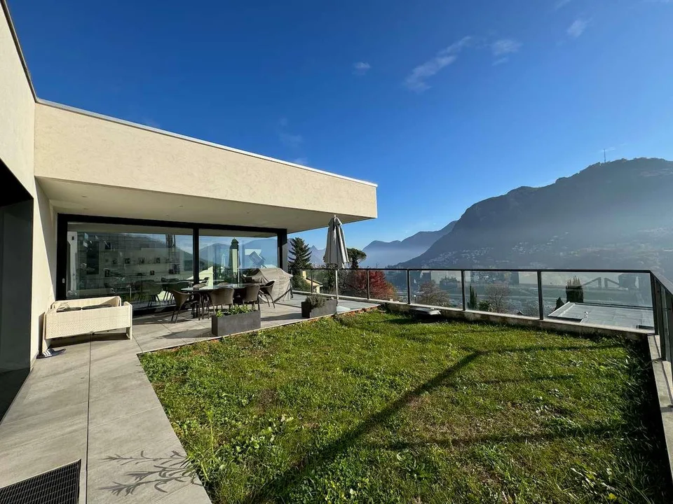 Ultra-modern villa nearby TASIS