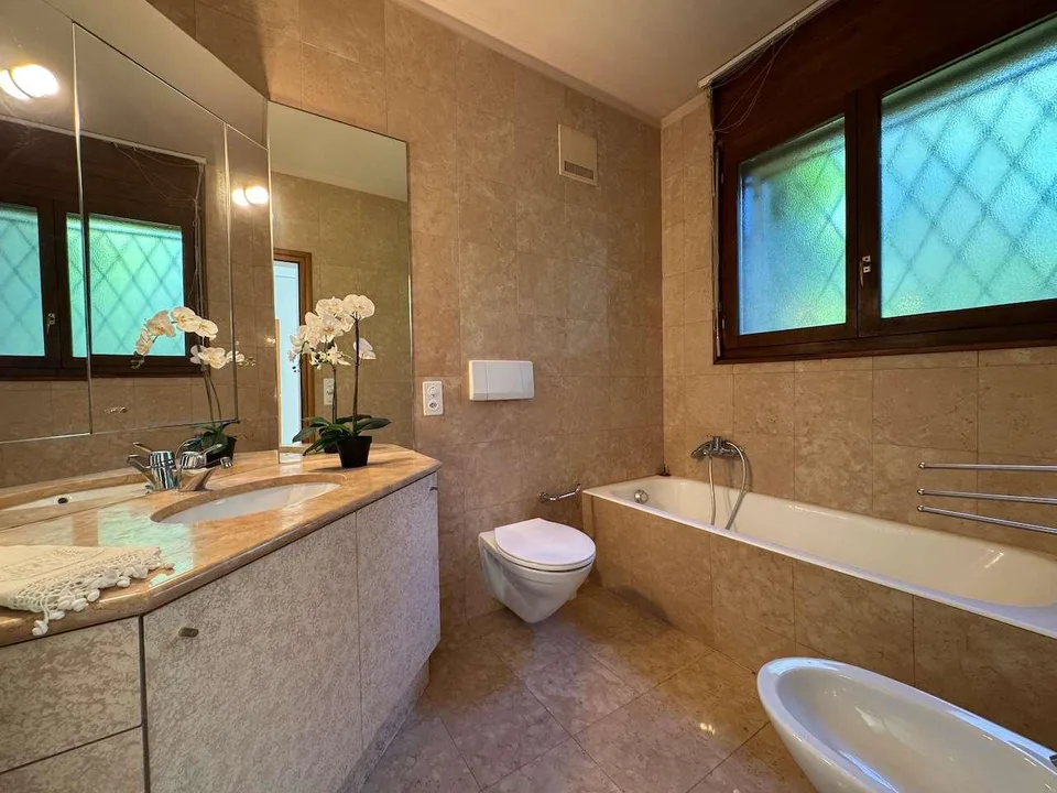 Ferienwohnung mit Seeblick und Garten – Foto 8 von 10