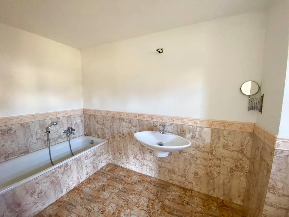 Casa unifamiliare con piscina - EFH mit Pool – photo 14 sur 36