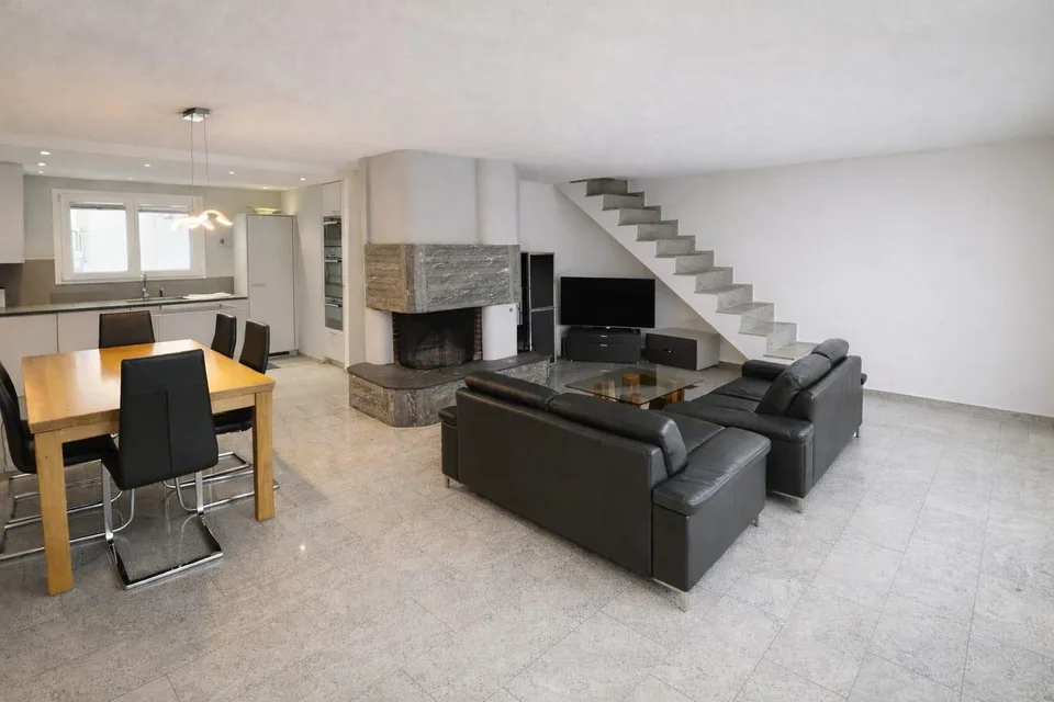 Moderne 5.5-Zimmer-Wohnung in Glattfelden