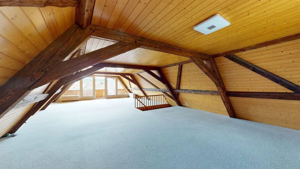 Liebhaberobjekt - Grosszügige Maisonette-Wohnung mit Charme