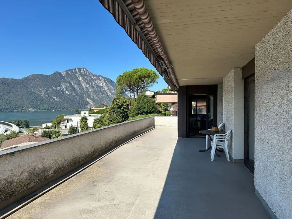 Interessante appartamento di 5.5 locali con grande terrazza e splen...