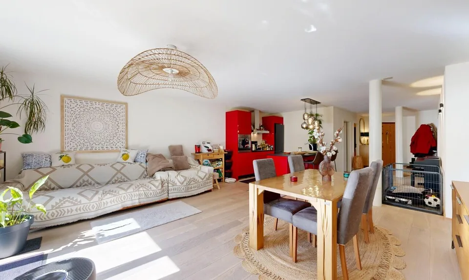 Appartement familial lumineux avec terrasse au coeur d'Epalinges