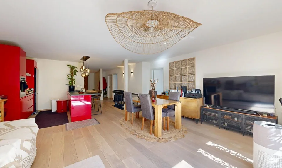 Appartement familial lumineux avec terrasse au coeur d'Epalinges