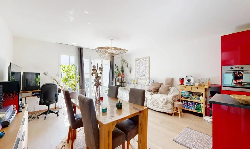 Appartement familial lumineux avec terrasse au coeur d'Epalinges