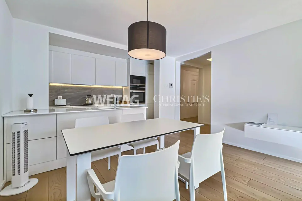 Appartamento moderno e pratico con terrazza coperta in vendita ad Ascona