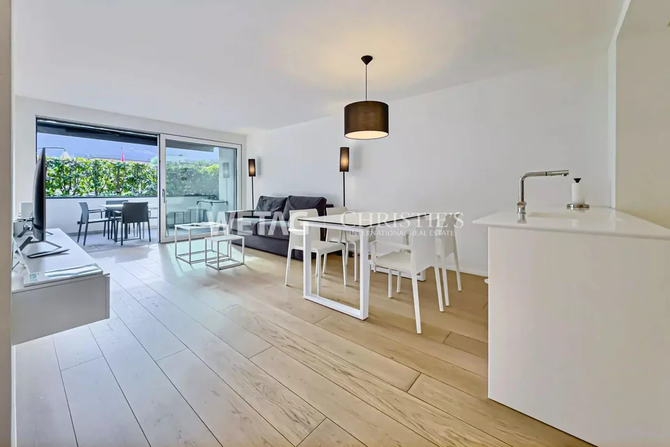 Moderne & praktische Wohnung mit überdachter Terrasse in Ascona zu ...