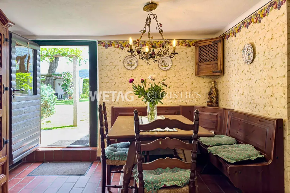 Lugano-Magliaso: bella villa nel verde, con piscina & vicino al lago di Lugano in vendita – foto 7 di 13