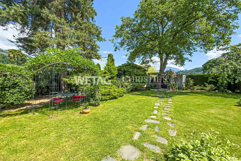 Lugano-Magliaso: bella villa nel verde, con piscina & vicino al lago di Lugano in vendita – foto 12 di 13