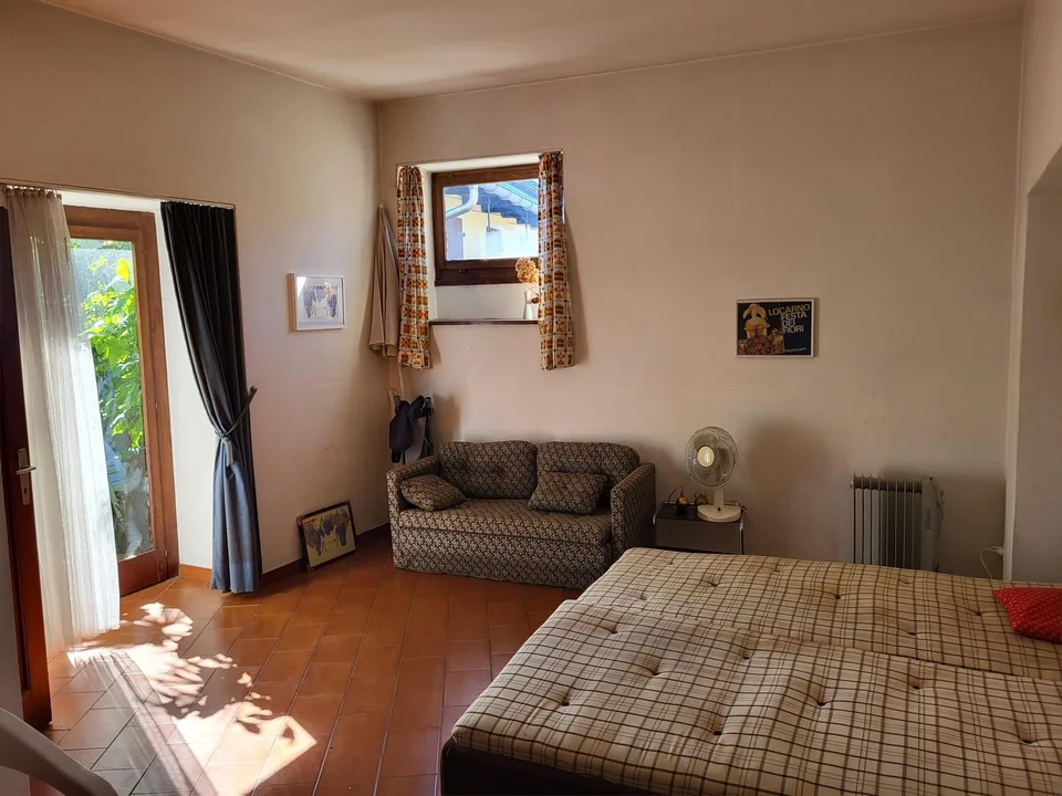Originelles Tessinerhaus im Nucleo von Brione s.Minusio – Foto 6 von 9
