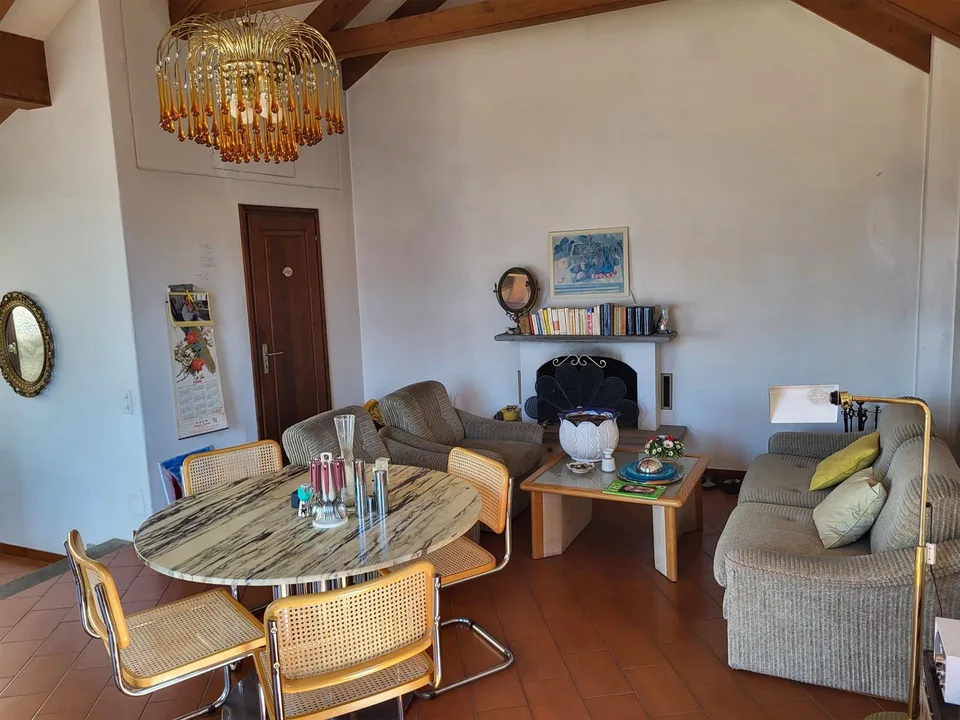 Maison tessine originale dans le noyau de Brione s.Minusio