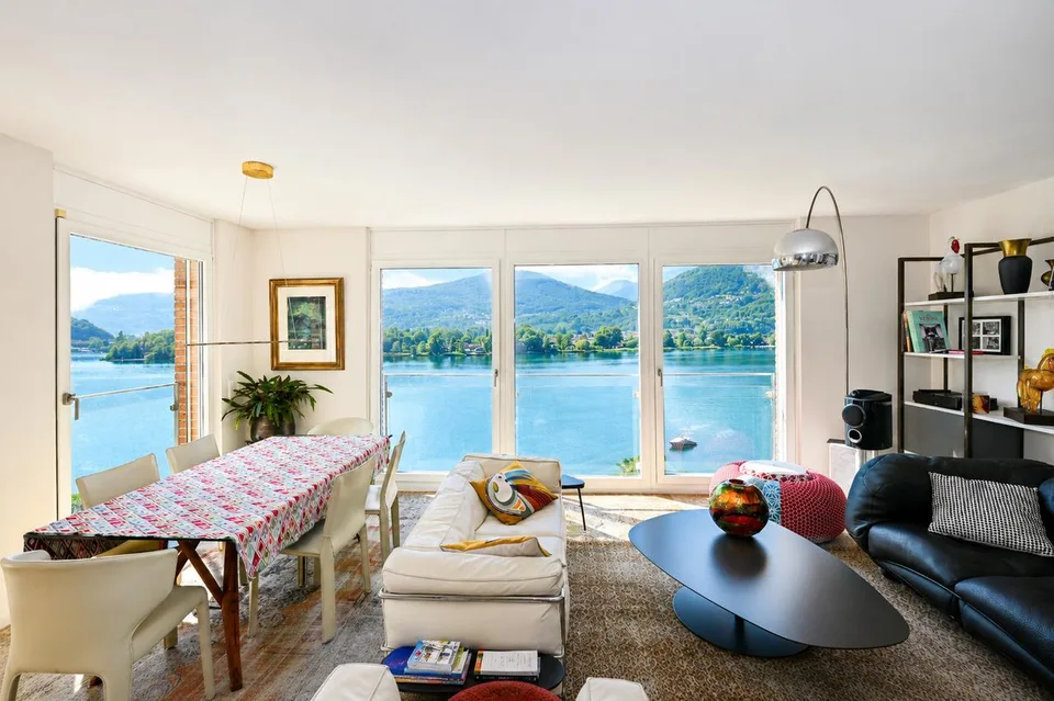 Luminosa Villa con Giardino, Piscina e Vista sul Lago di Lugano – foto 11 di 24