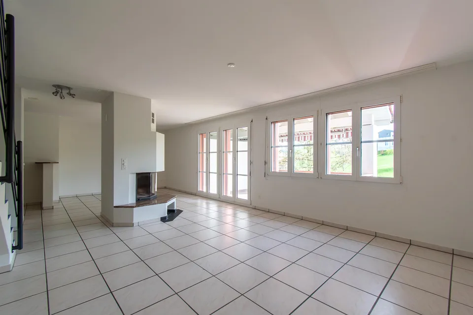 Attraktive 5.5 Zimmer-Maisonette-Wohnung mit Balkon