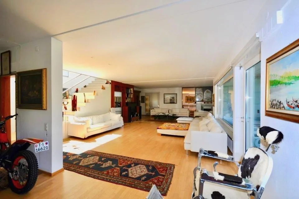 6 Zimmer Villa in Bissone – Foto 8 von 11