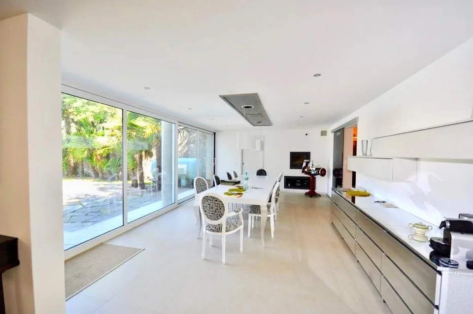 6 Zimmer Villa in Bissone – Foto 7 von 11