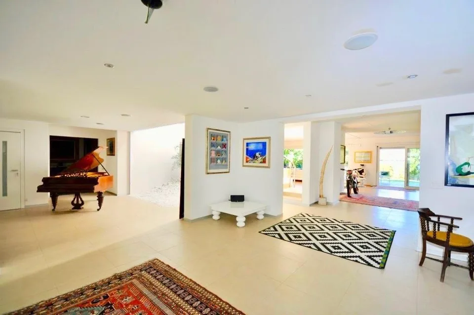 6 Zimmer Villa in Bissone – Foto 6 von 11